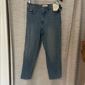 Abercrombie & Fitch blue jeans NWT